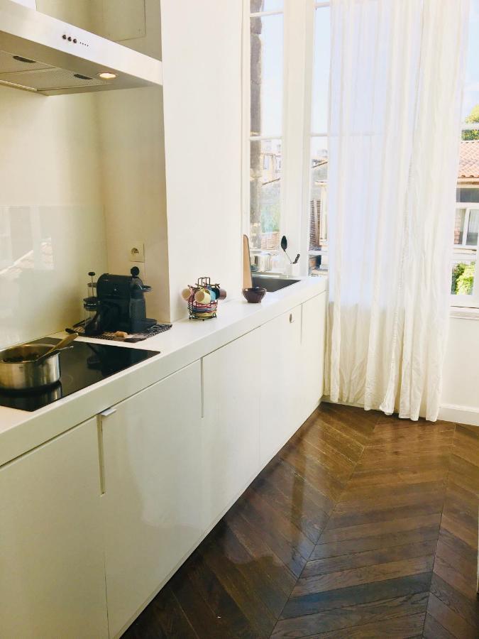 Chic Appartement In Bordeaux Golden Triangle Exterior photo
